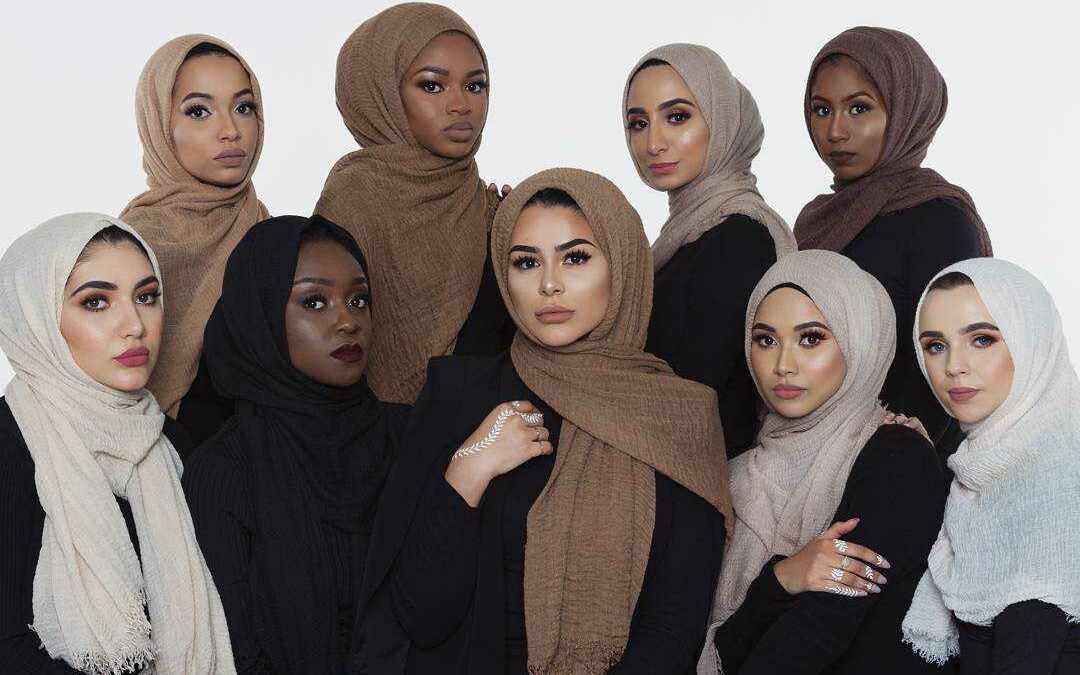 How To Choose The Right Color For Your Hijab Based On Your Skin Tone ...